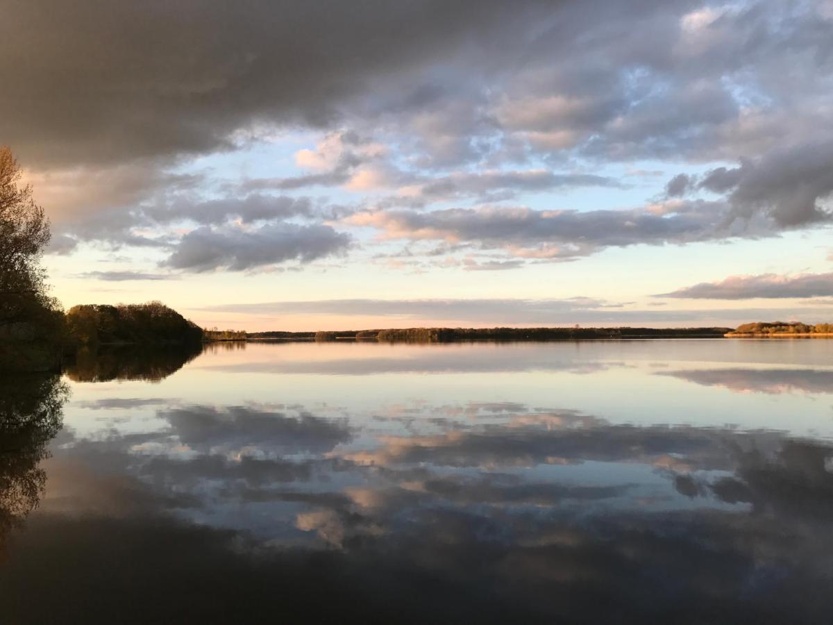 Fischhaus Am Schaalsee Zarrentin am Schaalsee Eksteriør billede